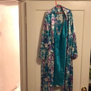Night gown & robe